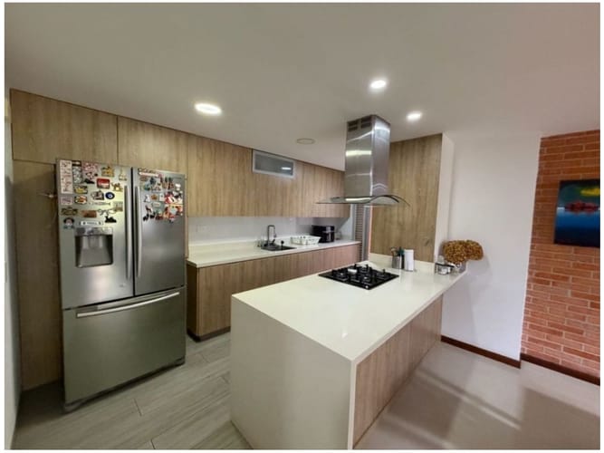 Apartamento de 3 alcobas en venta en Los Balsos, Medellín, 120 m² · foto 8 de 24