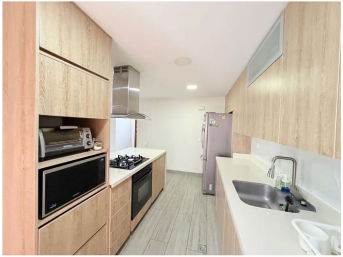 Apartamento de 3 alcobas en venta en Los Balsos, Medellín, 120 m² · foto 9 de 24