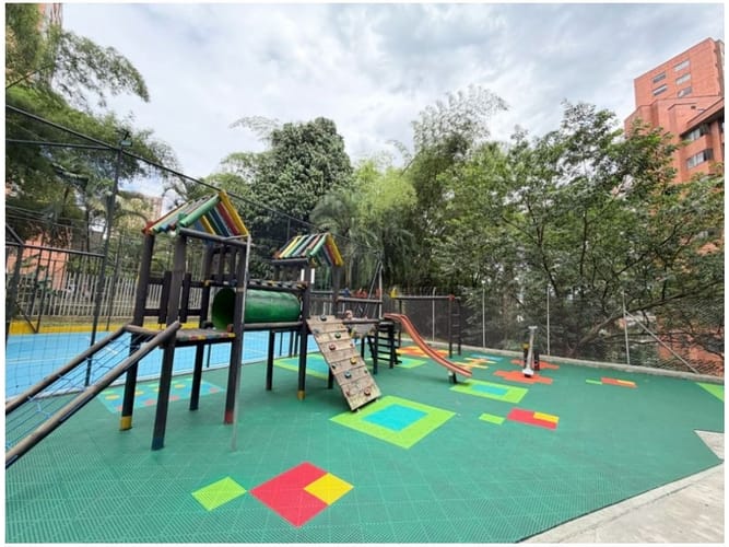 Apartamento de 3 alcobas en venta en Los Balsos, Medellín, 120 m² · foto 19 de 24