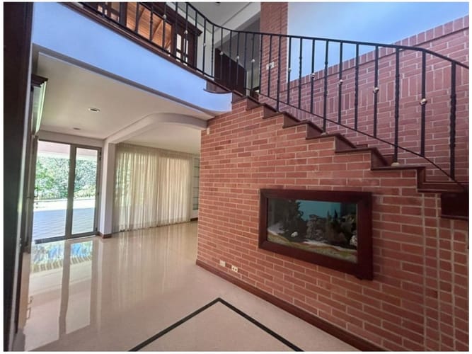 Casa de 4 alcobas en venta en El Poblado, Medellín, 294 m² · foto 18 de 24