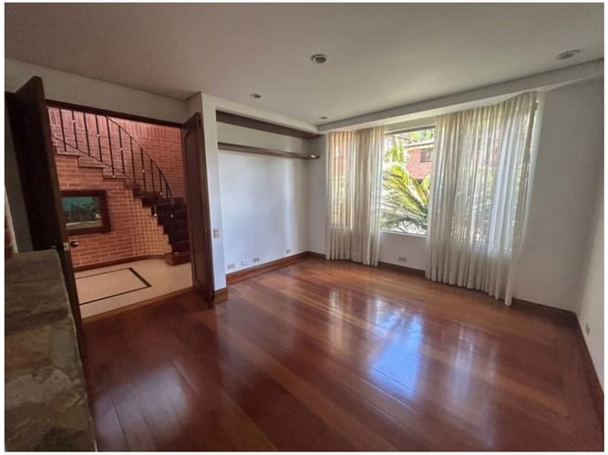 Casa de 4 alcobas en venta en El Poblado, Medellín, 294 m² · foto 22 de 24