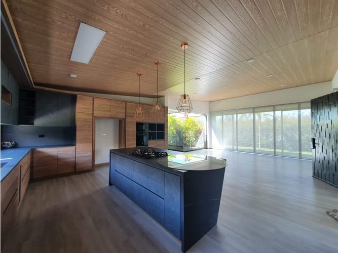 Casa de 3 alcobas en venta en Llano Grande, Rionegro, 540 m² · foto 9 de 24