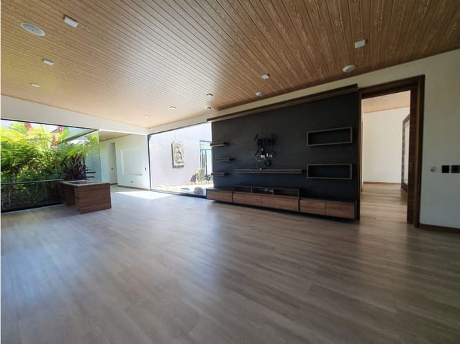 Casa de 3 alcobas en venta en Llano Grande, Rionegro, 540 m² · foto 10 de 24