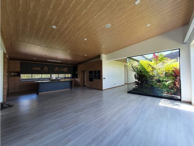 Casa de 3 alcobas en venta en Llano Grande, Rionegro, 540 m² · foto 15 de 24