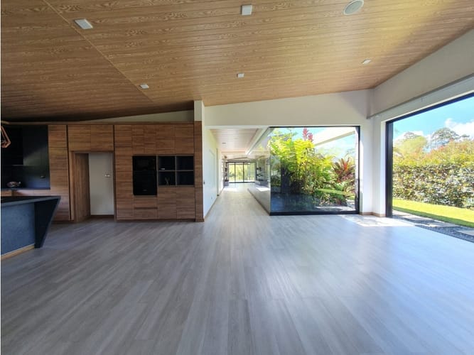 Casa de 3 alcobas en venta en Llano Grande, Rionegro, 540 m² · foto 17 de 24