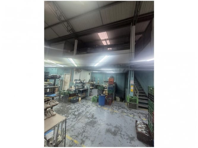Bodega en venta en Bombona No.1, Medellín, 503 m² · foto 4 de 24
