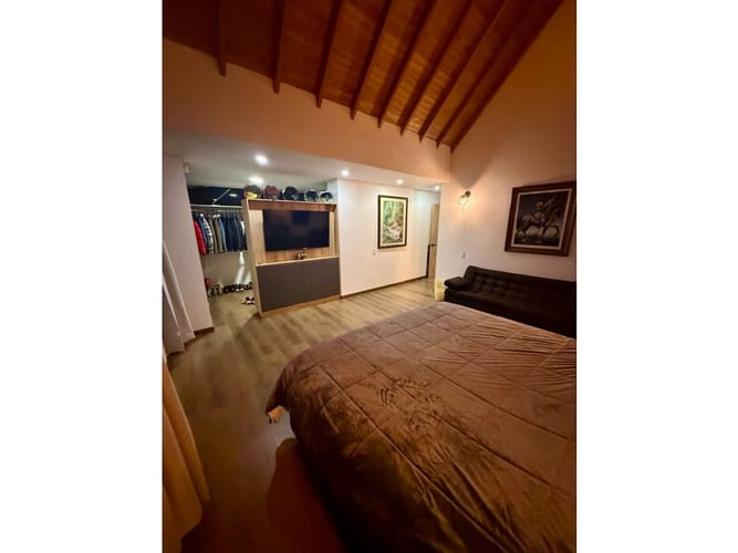 Apartamento de 3 alcobas en venta en Medellín, 320 m² · foto 7 de 16