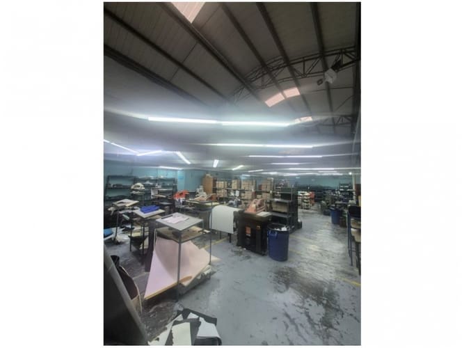 Bodega en venta en Bombona No.1, Medellín, 503 m² · foto 13 de 24