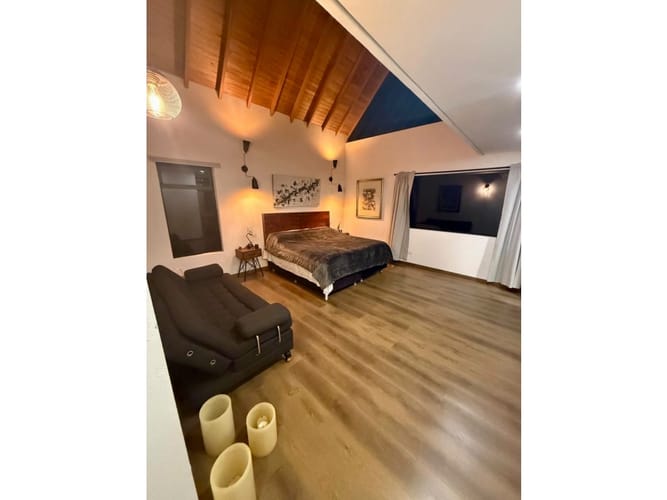 Apartamento de 3 alcobas en venta en Medellín, 320 m² · foto 9 de 16