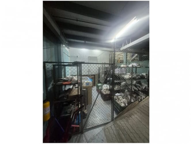 Bodega en venta en Bombona No.1, Medellín, 503 m² · foto 16 de 24