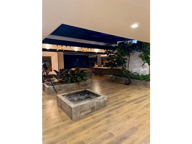 Apartamento de 3 alcobas en venta en Medellín, 320 m² · foto 12 de 16