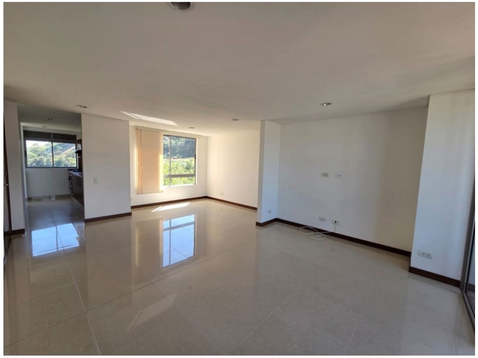 Apartamento en venta en El Poblado, Medellín · foto 4 de 24