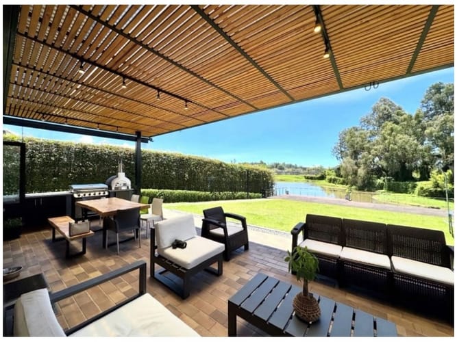 Casa de 3 alcobas en venta en Llano Grande, Rionegro, 1355 m² · foto 16 de 18