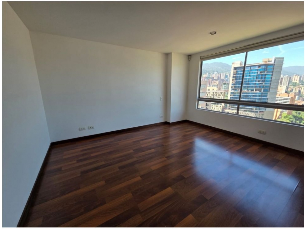 Apartamento en venta en El Poblado, Medellín · foto 14 de 24