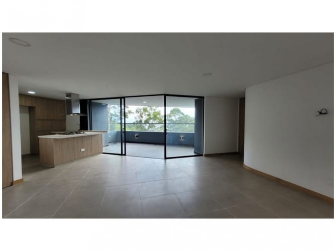 Apartamento de 3 alcobas en venta en El Poblado, Medellín, 100 m² · foto 1 de 18