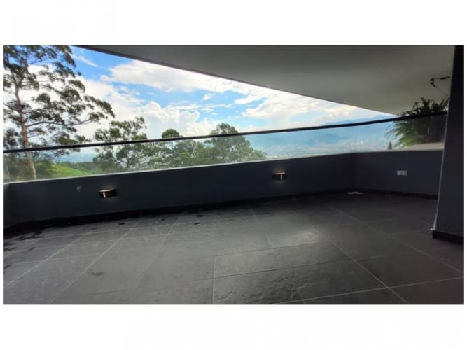Apartamento de 3 alcobas en venta en El Poblado, Medellín, 100 m² · foto 4 de 18