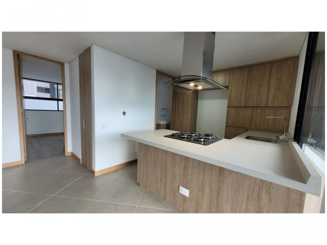 Apartamento de 3 alcobas en venta en El Poblado, Medellín, 100 m² · foto 11 de 18