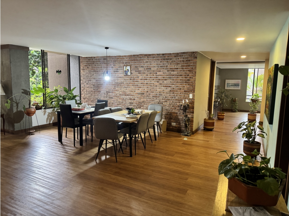 Apartamento en venta en El Poblado, Medellín · foto 3 de 6
