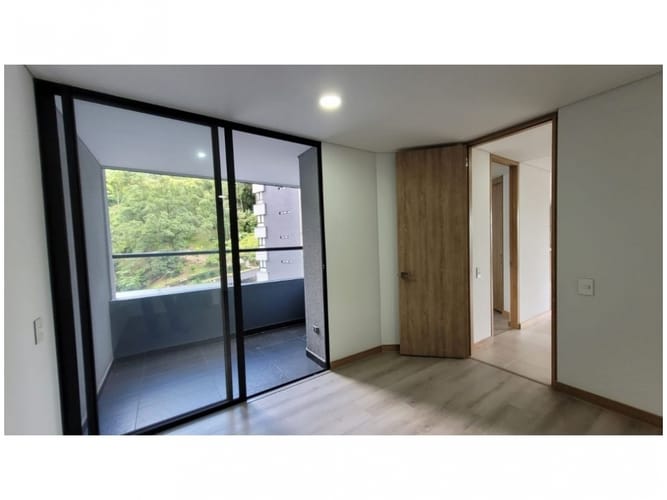 Apartamento de 3 alcobas en venta en El Poblado, Medellín, 100 m² · foto 14 de 18