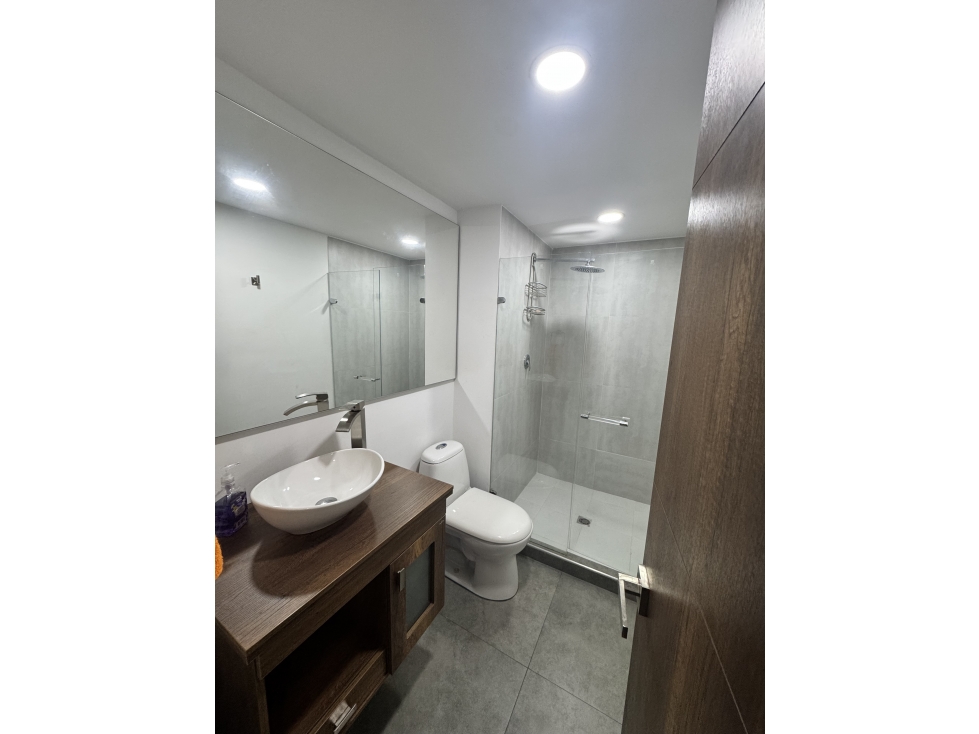 Apartamento en venta en El Poblado, Medellín · foto 4 de 6