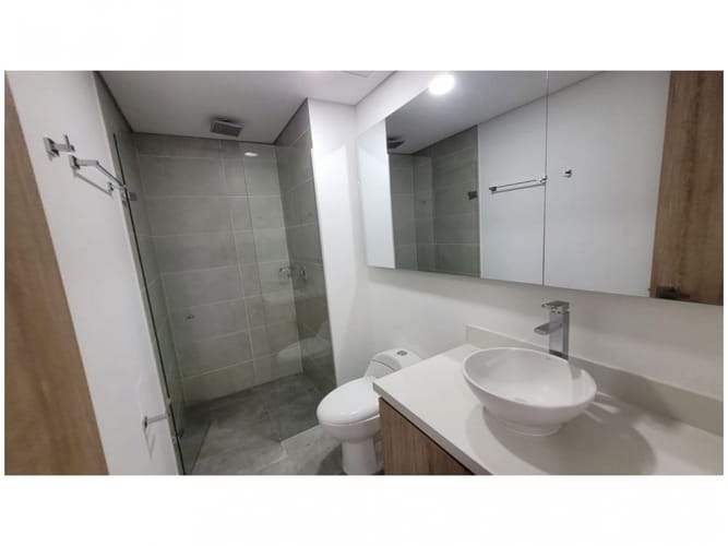 Apartamento de 3 alcobas en venta en El Poblado, Medellín, 100 m² · foto 15 de 18