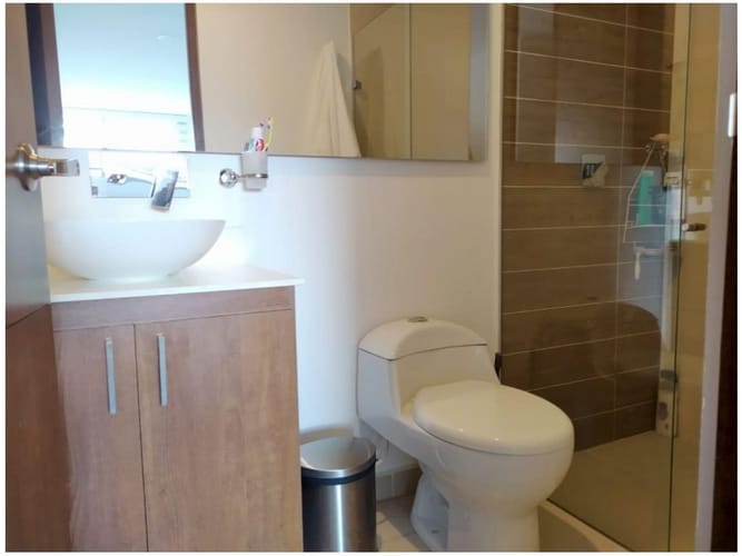 Apartamento en venta en Los Naranjos, Medellín · foto 3 de 10