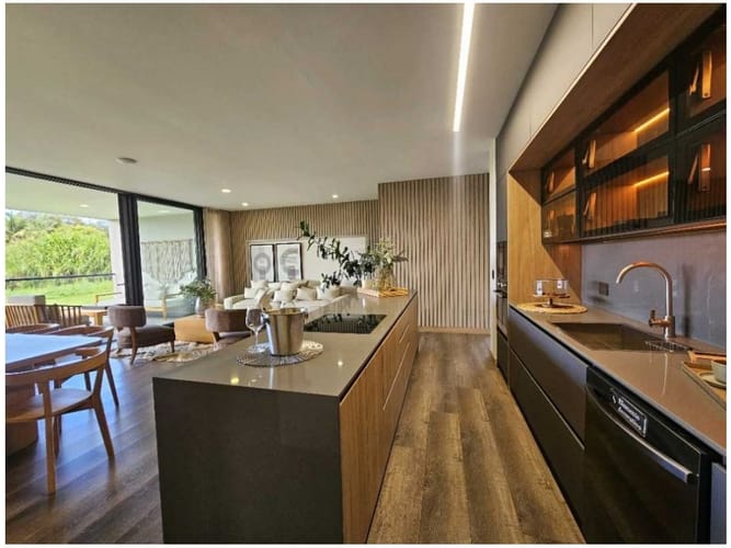 Apartamento de 3 alcobas en venta en Cabeceras De Llanogrande, Medellín, 152 m² · foto 7 de 19