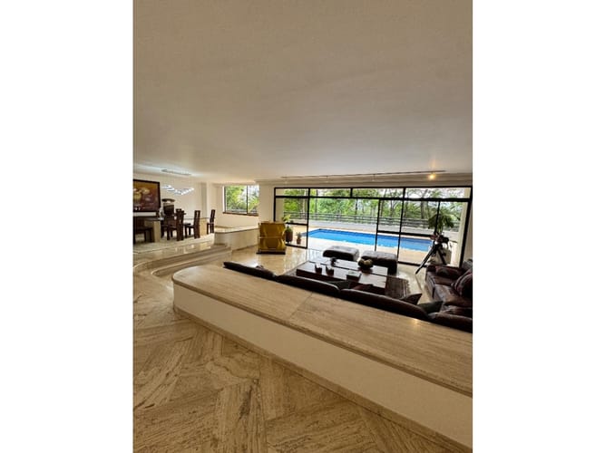 Apartamento en venta en El Poblado, Medellín · foto 3 de 6