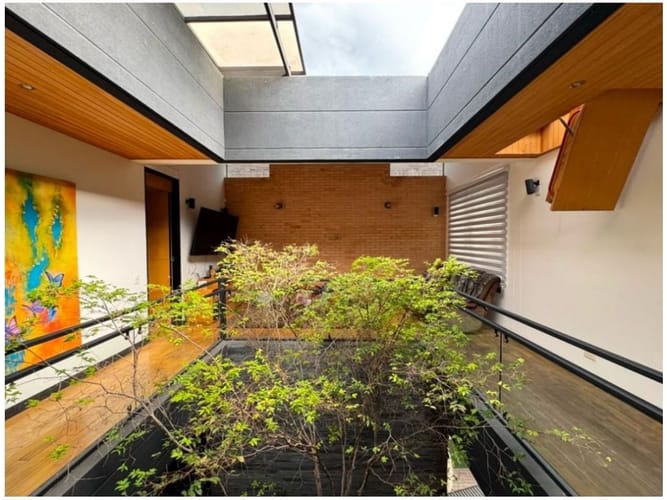 Casa de 4 alcobas en venta en Montessori, Envigado, 345 m² · foto 6 de 9