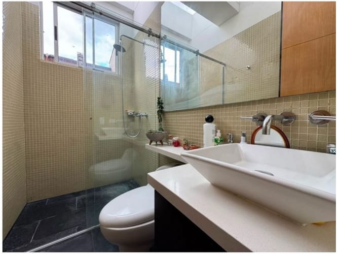 Casa de 4 alcobas en venta en Montessori, Envigado, 345 m² · foto 9 de 9