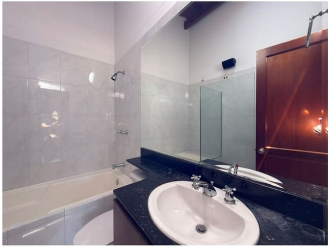 Casa de 4 alcobas en venta en Camino Verde, Envigado, 300 m² · foto 10 de 23
