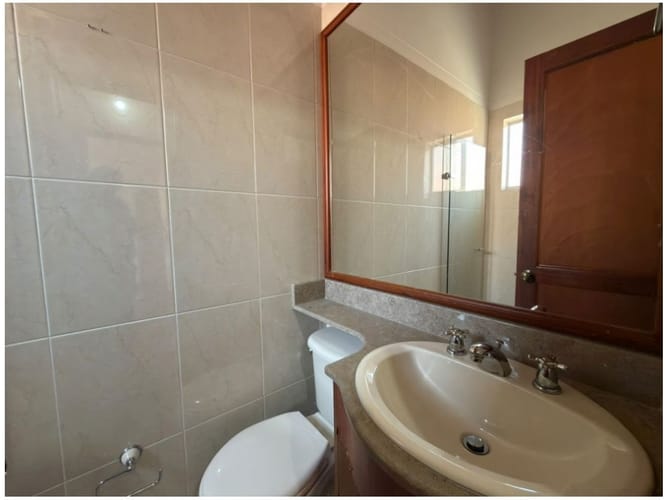 Casa de 4 alcobas en venta en Camino Verde, Envigado, 300 m² · foto 13 de 23