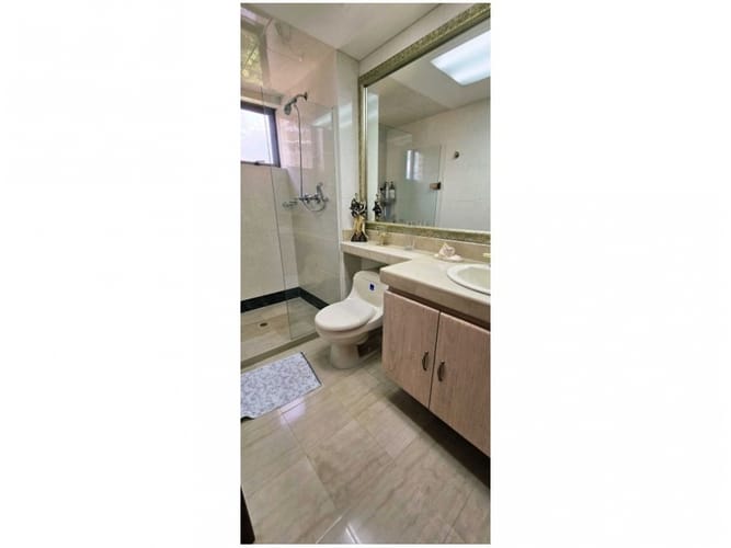 Apartamento de 3 alcobas en venta en Castropol, Medellín, 320 m² · foto 20 de 24