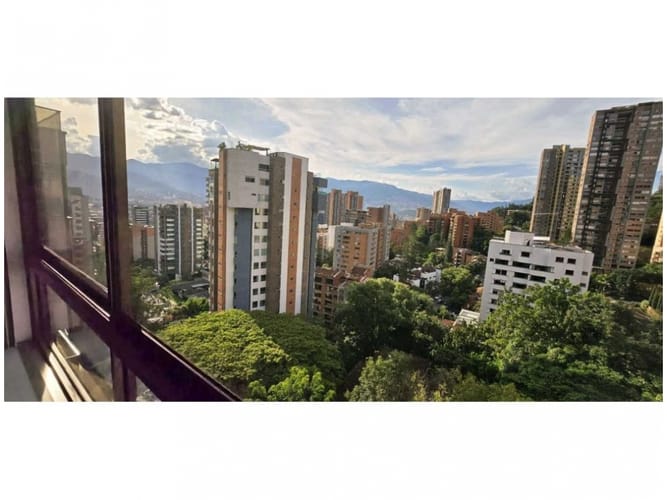 Apartamento de 3 alcobas en venta en Castropol, Medellín, 320 m² · foto 22 de 24