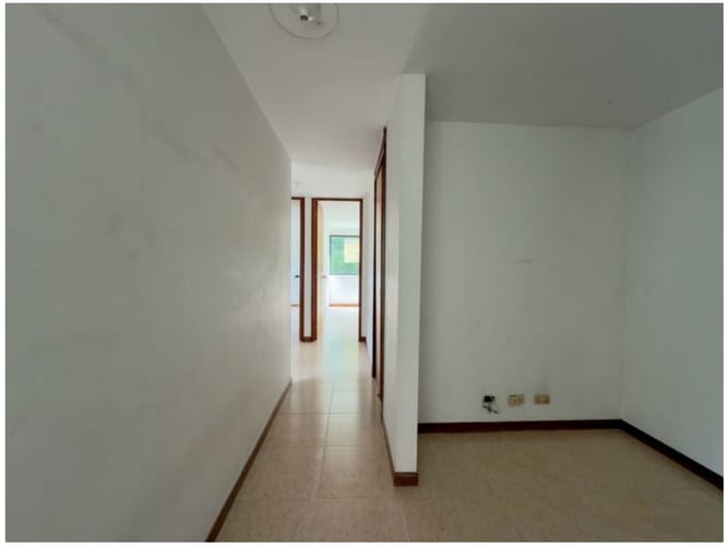 Apartamento de 3 alcobas en venta en El Diamante No. 2, Medellín, 113 m² · foto 6 de 6