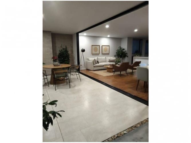Apartamento de 3 alcobas en venta en Santa Maria De Los Angeles, Medellín, 195 m² · foto 4 de 8