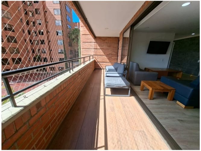 Apartamento de 3 alcobas en venta en El Tesoro, Medellín, 145 m² · foto 6 de 24
