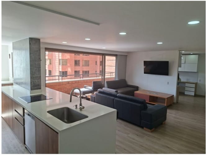 Apartamento de 3 alcobas en venta en El Tesoro, Medellín, 145 m² · foto 13 de 24