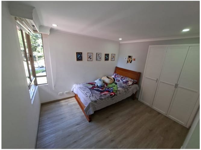 Apartamento de 3 alcobas en venta en El Tesoro, Medellín, 145 m² · foto 19 de 24