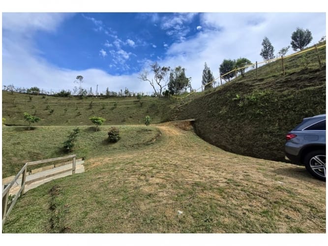 Lote en venta en La Mosquita, Guarne, 1600 m² · foto 3 de 6