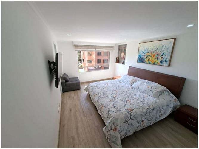 Apartamento de 3 alcobas en venta en El Tesoro, Medellín, 145 m² · foto 20 de 24