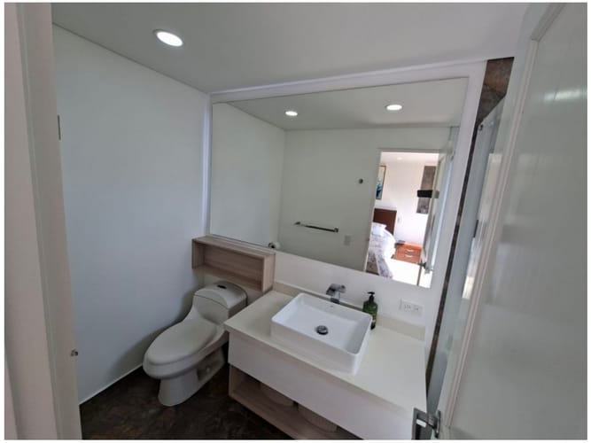 Apartamento de 3 alcobas en venta en El Tesoro, Medellín, 145 m² · foto 21 de 24