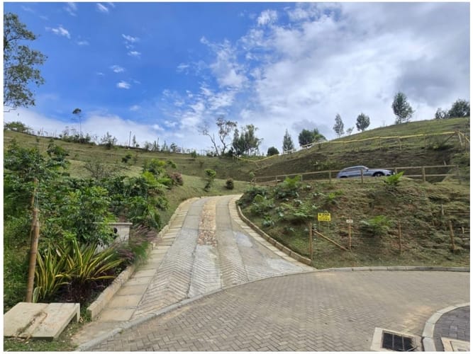 Lote en venta en La Mosquita, Guarne, 1600 m² · foto 6 de 6