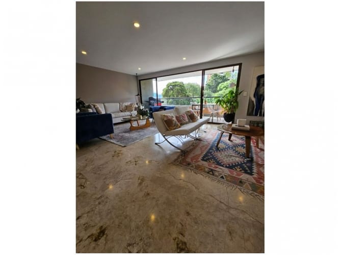 Apartamento de 3 alcobas en venta en El Poblado, Medellín, 189 m² · foto 5 de 10