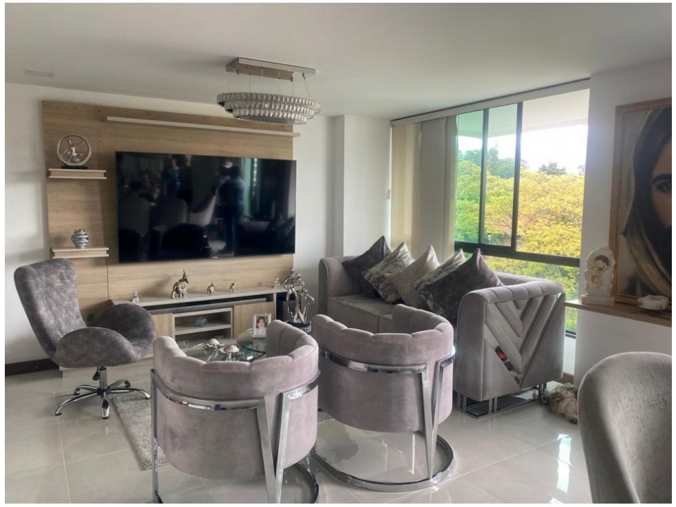 Apartamento en venta en La Castellana, Medellín · foto 4 de 24