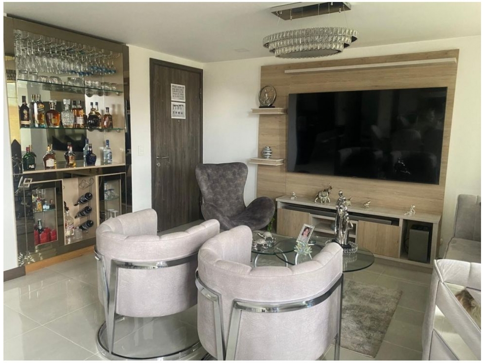 Apartamento en venta en La Castellana, Medellín · foto 5 de 24