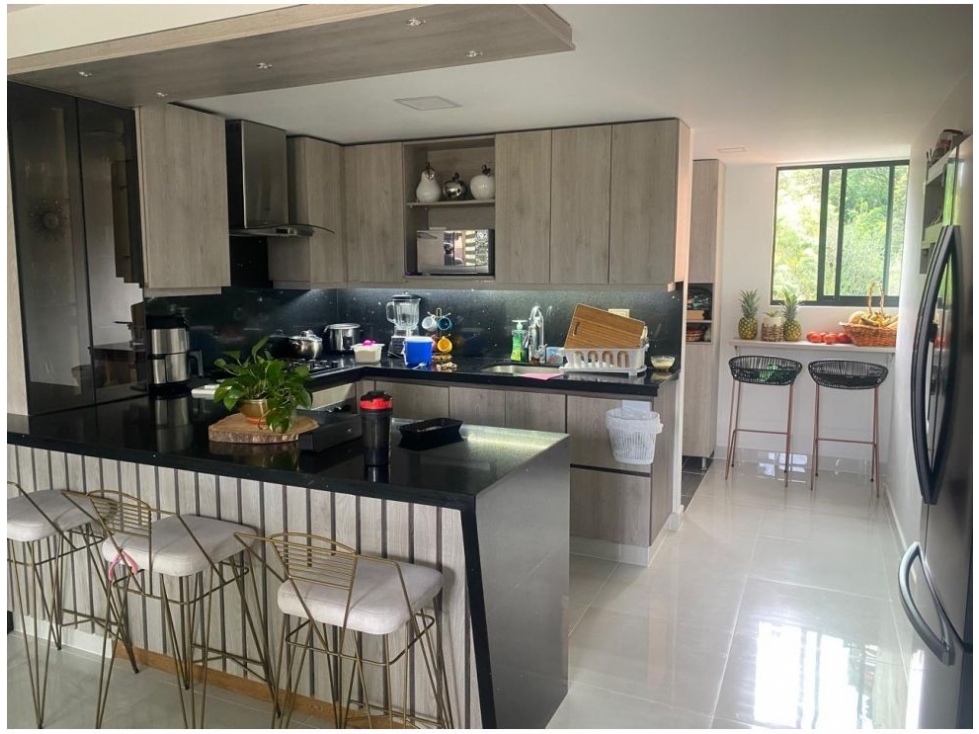 Apartamento en venta en La Castellana, Medellín · foto 6 de 24