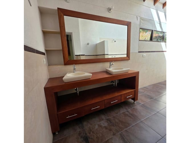 Casa de 6 alcobas en venta en Escobero, Envigado, 478 m² · foto 13 de 14