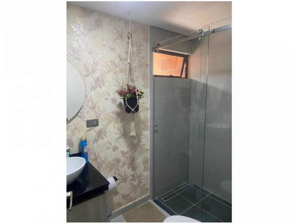 Apartamento en venta en La Castellana, Medellín · foto 18 de 24