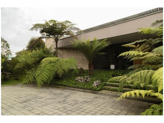 Casa de 4 alcobas en venta en Las Palmas, Envigado, 1032 m² · foto 3 de 24